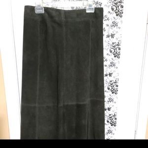 Valerie separates suede skirt